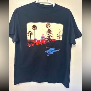 Eagles 2018 tour t shirt size xl